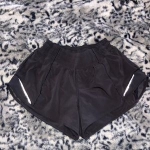 lululemon black hotty hot shorts
